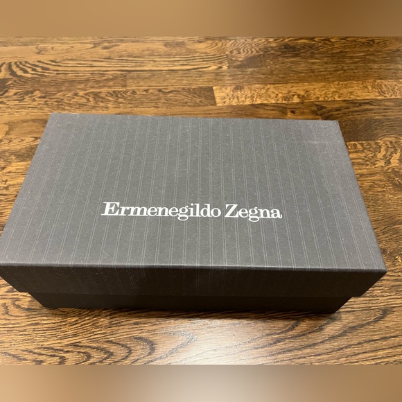 Men’s Zegna black leather dress shoe - Picture 7 of 11